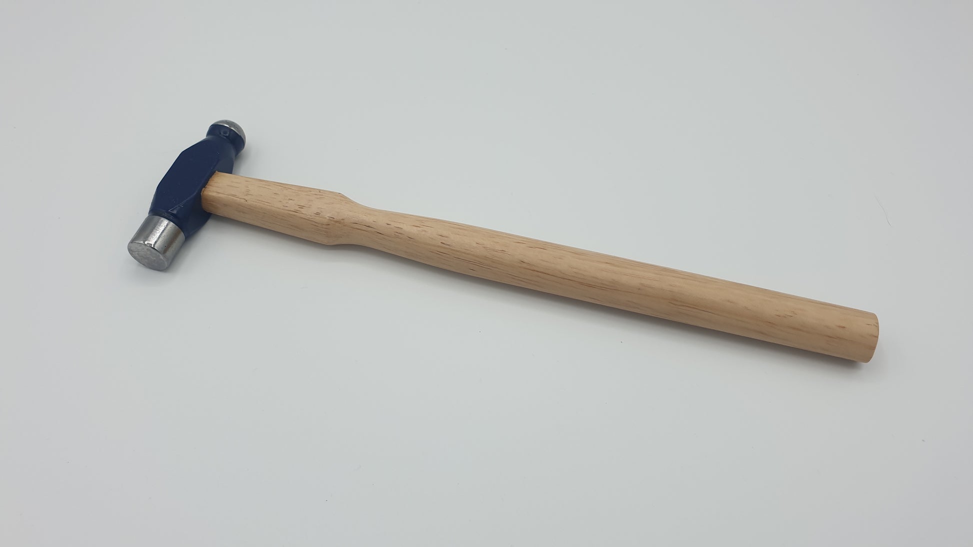 picture of a hammer which is used to hammer in the wedges on a canvas